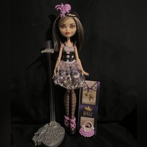 Ever After High: Duchess Swan Doll